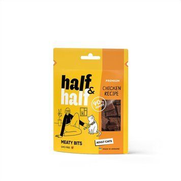 Ласощі для котів Half&Half у формі м'ясних шматочків з куркою, 50 г 4823082431854 фото
